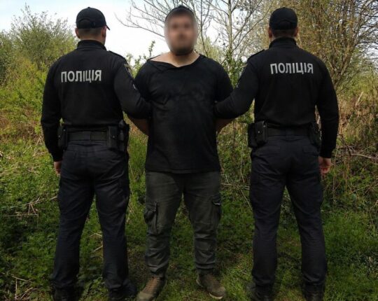 У Львові викрили 21-річного «кладмена» з великим сховком наркотиків