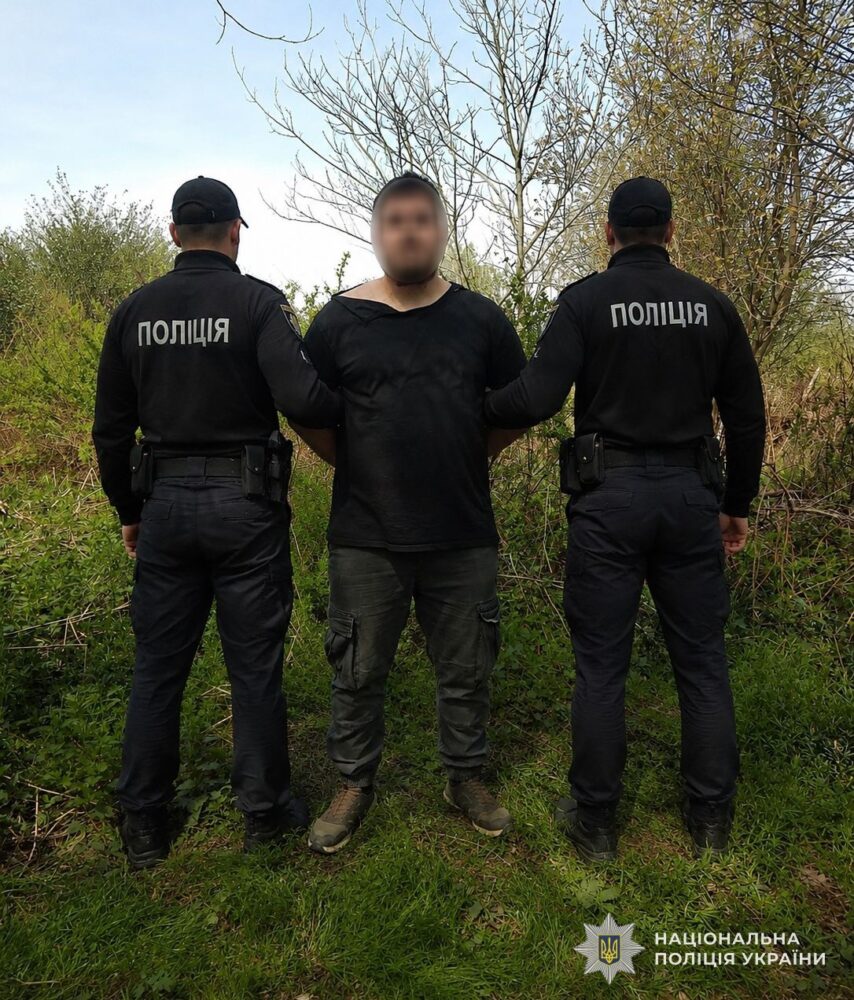 У Львові викрили 21-річного «кладмена» з великим сховком наркотиків