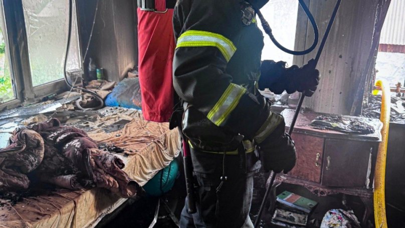 На Львівщині сталася пожежа через несправний телефон: двоє дітей у лікарні