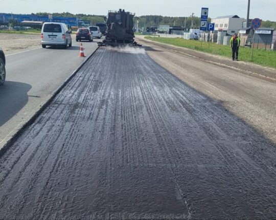 На Західному обході Львова розпочали ремонт аварійних ділянок дороги