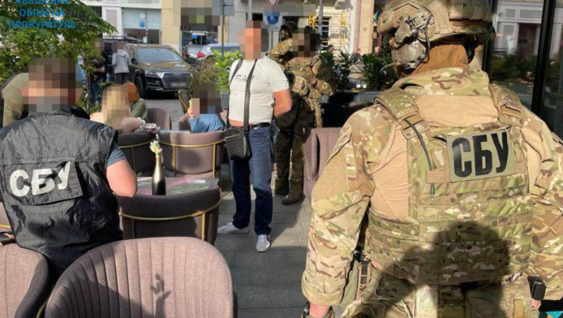 У Львові військовослужбовця засудили до 9 років ув’язнення за вимагання 2 тис. доларів