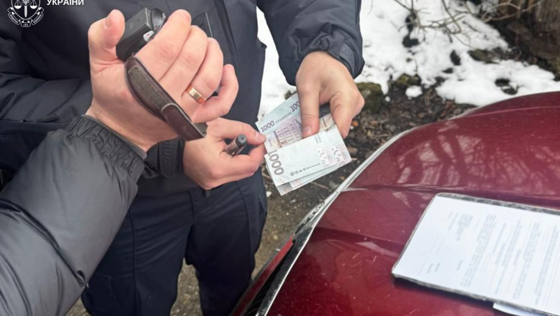 40-річний мешканець Львівщини збував наркотики увʼязненим та зберігав боєприпаси вдома