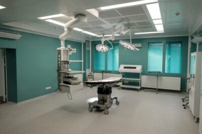 У Львівському обласному госпіталі ветеранів оновили операційний блок майже за 200 млн грн (фото)