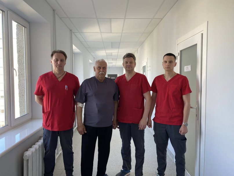Львівські хірурги видалили пухлину та протезували аорту 63-річному волинянину