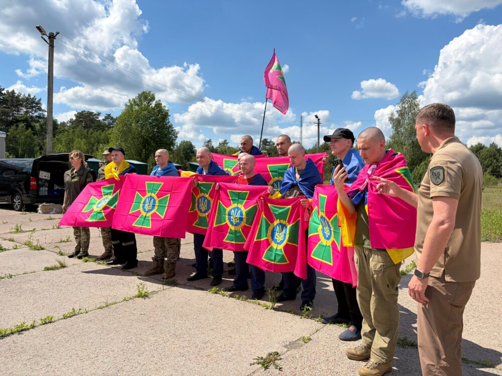 З російського полону повернулися шестеро захисників зі Львівщини