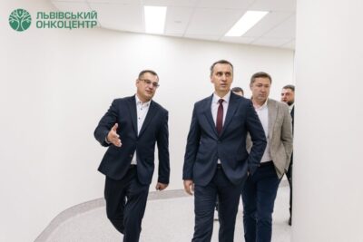 У Львівському онкоцентрі відкрили два нові лінійні прискорювачі для лікування онкологічних хворих (фото)