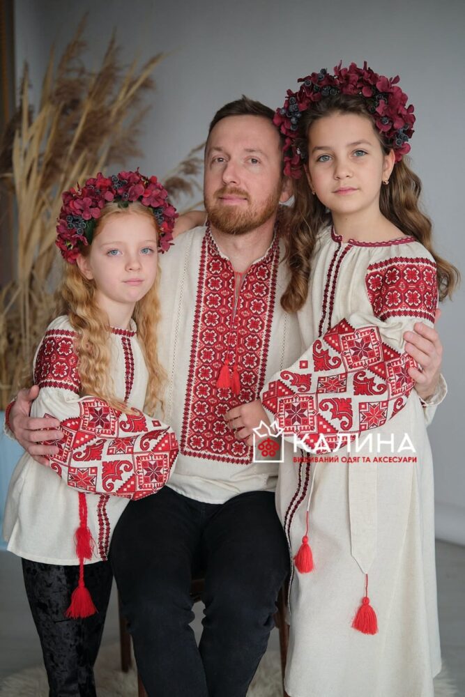 Вишиванки як бізнес: львівський підприємець розвиває бренд «Калина» завдяки держгранту