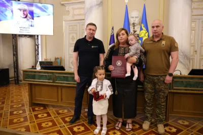 Родинам 26-ти загиблих воїнів зі Львівщини вручили високі державні нагороди (фото)