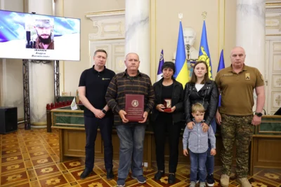 Родинам 26-ти загиблих воїнів зі Львівщини вручили високі державні нагороди (фото)