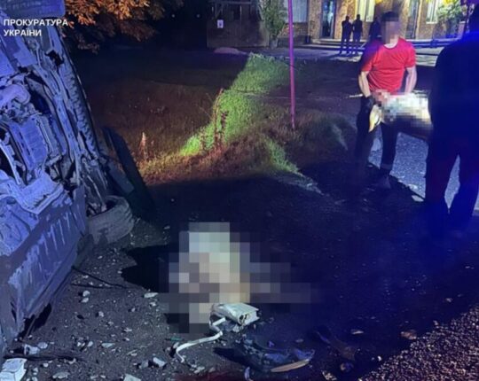 У Бродах внаслідок сиертельної ДТП загинули троє дітей, водій утік з місця аварії