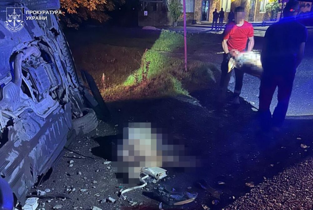 У Бродах внаслідок сиертельної ДТП загинули троє дітей, водій утік з місця аварії