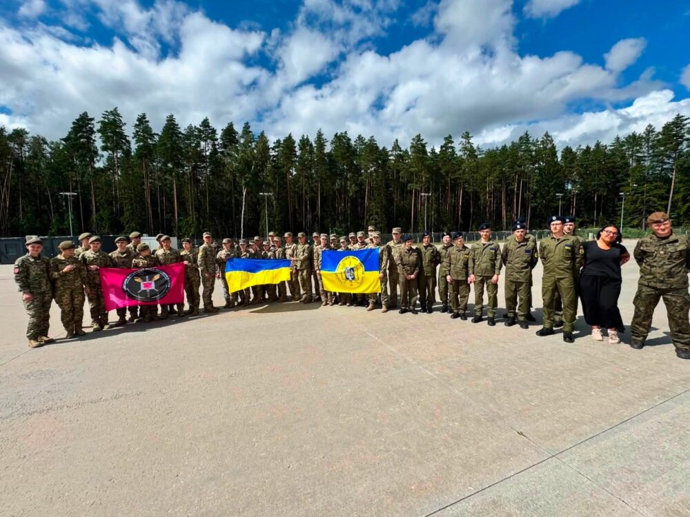 Крутяни представляють Україну на міжнародному таборі «Жальгіріс 2026» (фото)