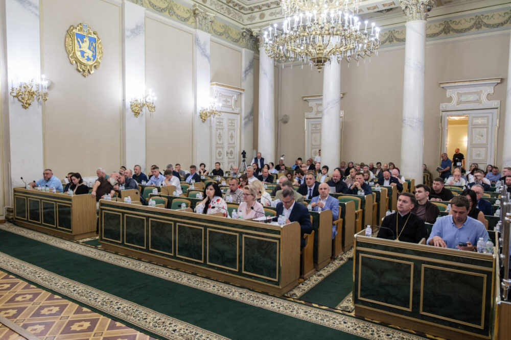Україна не дозволить нікому ставити під сумнів право народу на власну історію, – заява Львівської обласної ради