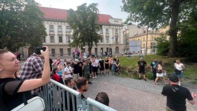 У Львові відзначили 119-річчя Романа Шухевича на місці майбутнього пам’ятника генералу (фото)