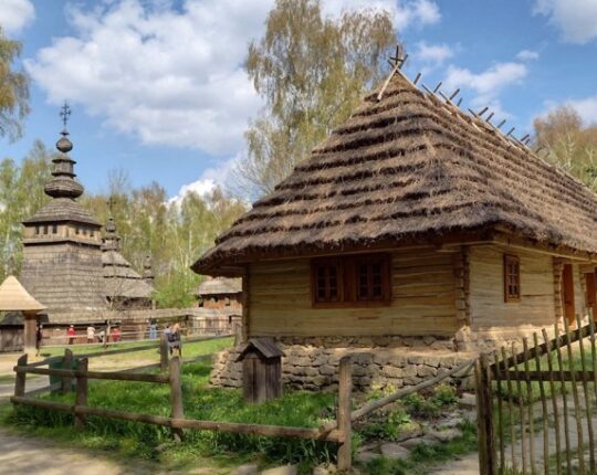 Львівський суд закрив справу щодо посадовця музею «Шевченківський гай» через закінчення строків давності