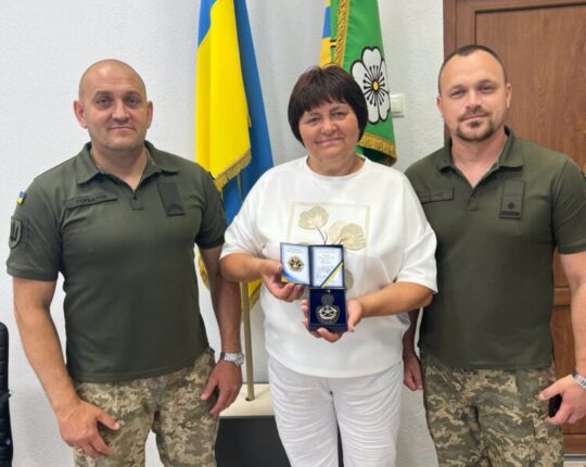 Шегинівська громада отримала почесну відзнаку від військової частини А3817