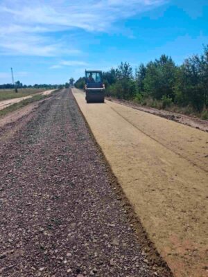 На Львівщині відновили 1,6 км дороги між Грядкою та Городжевом (фото)