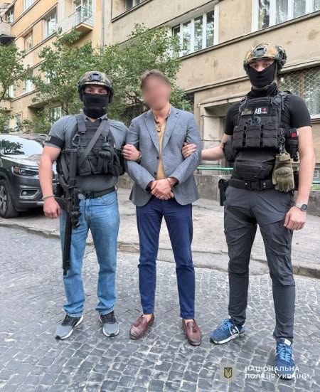 Військовий у СЗЧ повідомив про “замінування” вокзалу у Львові