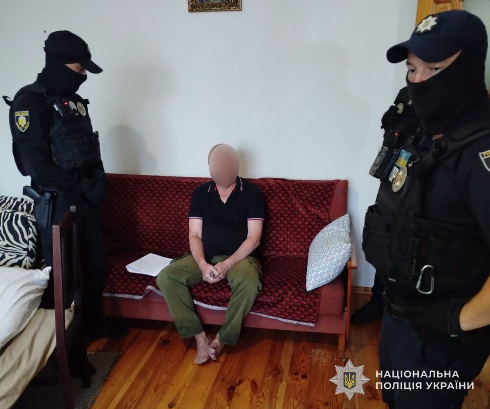 На Львівщині 53-річний чоловік систематично ґвалтував прийомну доньку