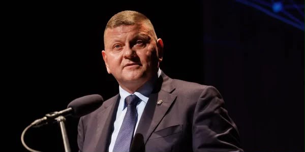 Залужний: Україні потрібна стратегія розвитку, де ключове місце буде займати безпека