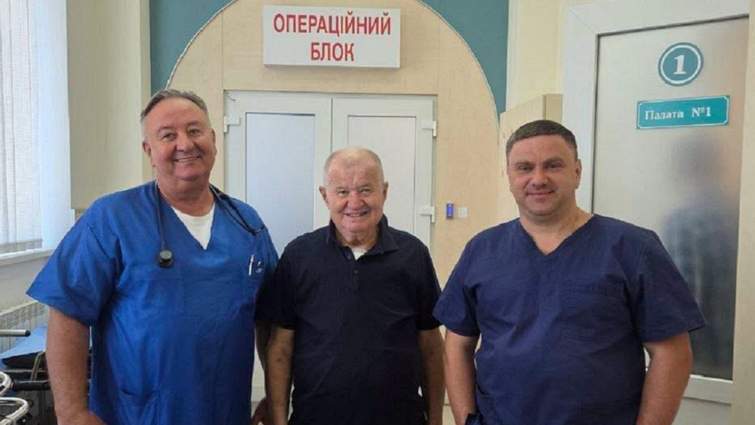 У Львові 63-річному чоловікові прооперували серце після шести років задишки