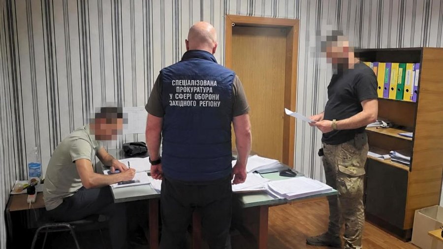 Командир військової частини на Львівщині безпідставно виплатив “бойових” на понад 16 млн грн