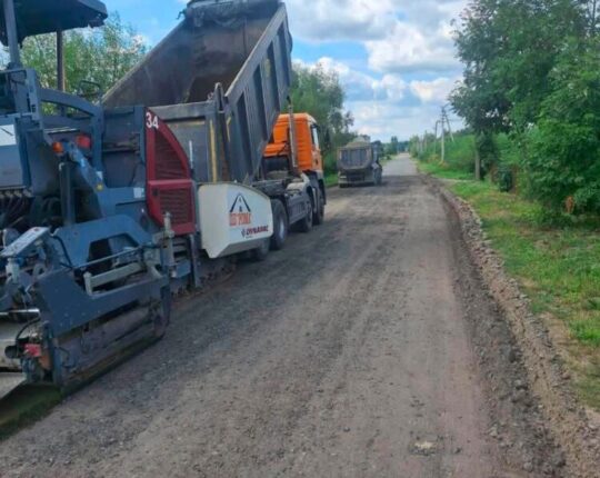 На Львівщині ремонтують дорогу Немирів – Добросин
