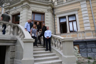 У Сколе відкрили Вітальню Гредлів — новий простір для знайомства зі Сколівськими Бескидами (фото)