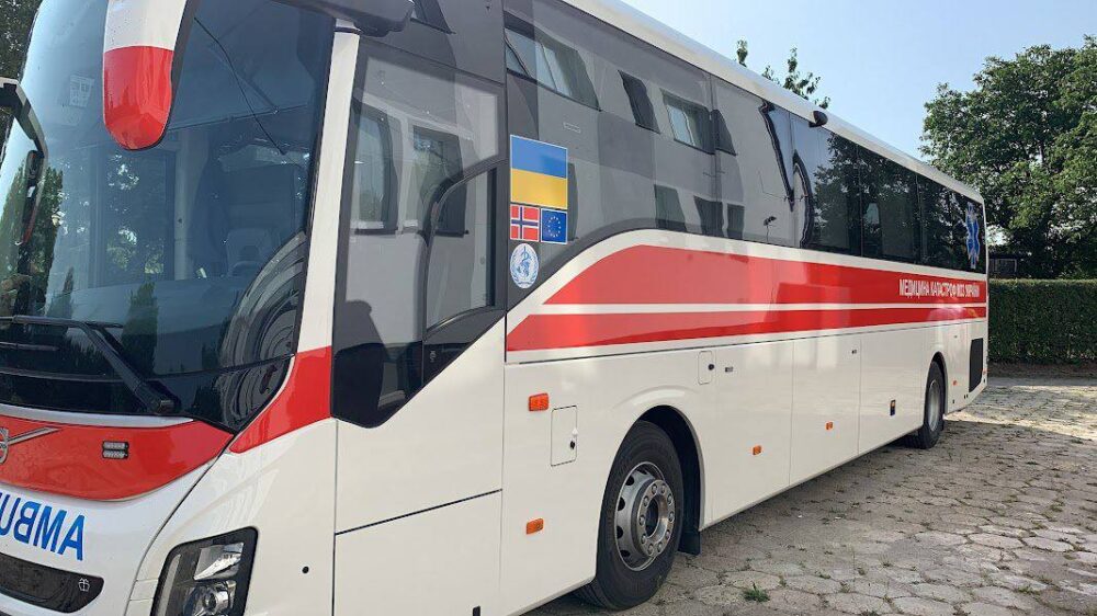 У липні обласний центр екстреної меддопомоги евакуював за кордон 45 пацієнтів