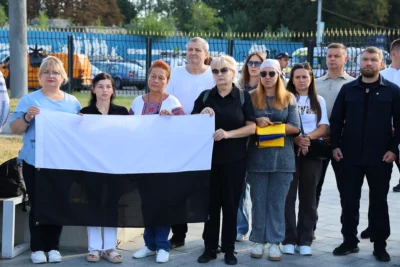 У Львові підняли Прапор Надії на підтримку військовополонених та зниклих безвісти (фото)