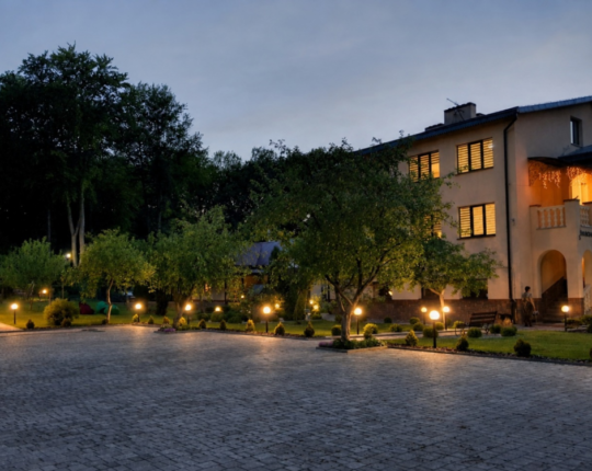 Перезавантаження біля Львова: затишний відпочинок у Villa Zenko