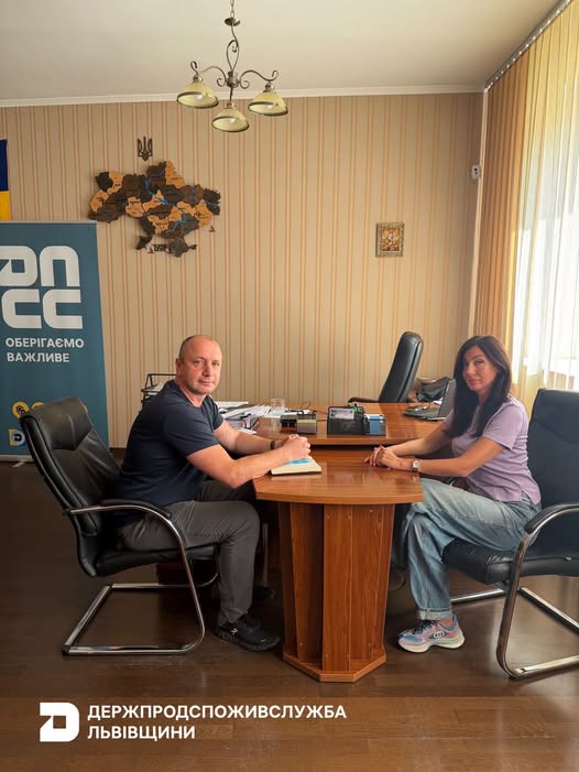 На Львівщині обговорили проблеми із вакцинацією тварин та поширенням сказу