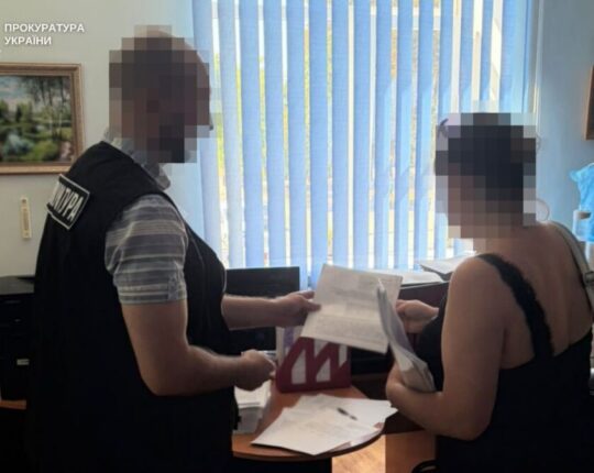На Львівщині судитимуть експосадовицю через закупівлю кухонного обладнання за завищеними цінами
