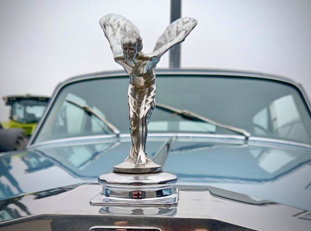Мешканця Львівщини підозрюють у незаконному ввезенні колекційного Rolls-Royce 1976 року