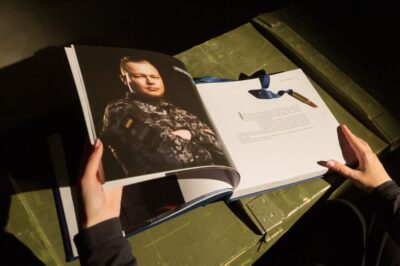 «Командири перемоги»: у Львові презентують книгу з історіями 20 українських військових (фото)