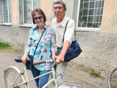 Благодійний фонд Родини Веселого передав велосипеди ВПО, спортсменам, громаді та захисникам