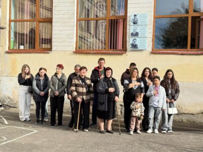 У школах Жовківської громади відкрили дев’ять меморіальних таблиць на честь полеглих захисників (фото)