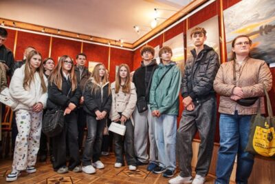 У музеї Михайла Грушевського відкрили виставку картин ветерана Руслана Кухти (фото)