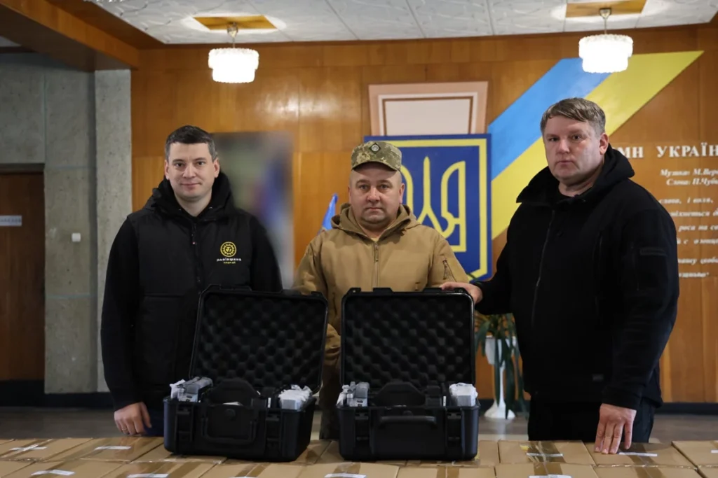 Військові 24-ї окремої механізованої бригади імені Короля Данила отримали 99 квадрокоптерів для підсилення