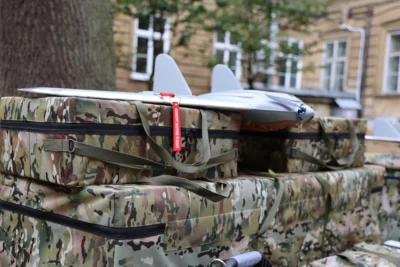 Львівська ОВА разом із волонтерами передала нові безпілотники для окремого зенітно-кулеметного батальйону (фото)