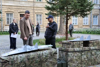 Львівська ОВА разом із волонтерами передала нові безпілотники для окремого зенітно-кулеметного батальйону (фото)