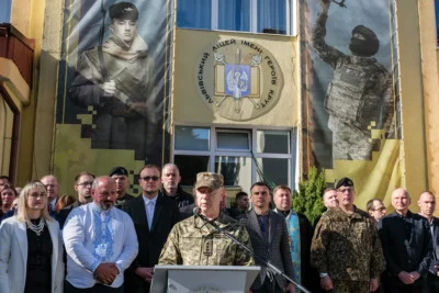 У Львівському ліцеї імені Героїв Крут 209 першокурсників склали присягу ліцеїста (фото)