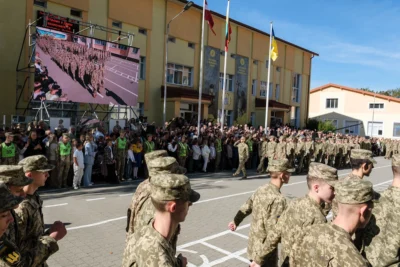 У Львівському ліцеї імені Героїв Крут 209 першокурсників склали присягу ліцеїста (фото)