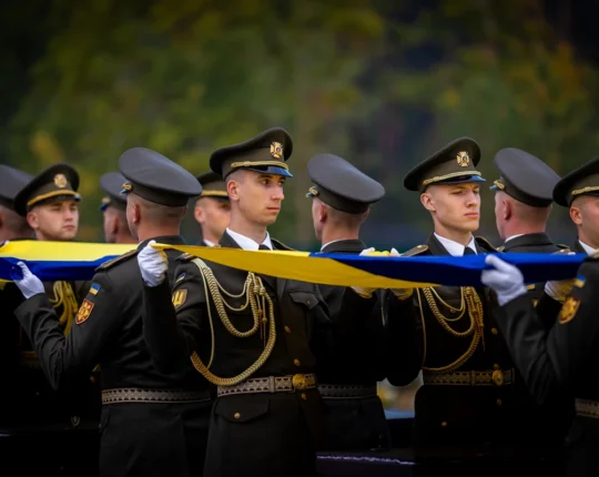 На Національному військовому меморіальному кладовищі поховали 14 невідомих Захисників України