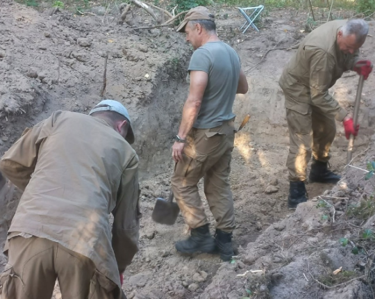 У Польщі завершили пошукову експедицію на місці масового поховання українців у Ласкові: виявили понад 40 останків