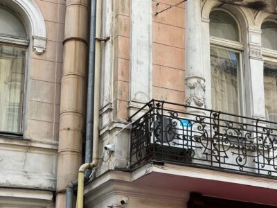 У Львові власників готелю «Жорж» зобов’язали привести фасад пам’ятки до належного стану (фото)